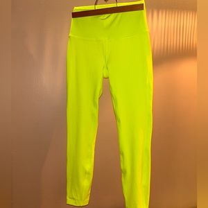 Lululemon - Wunder Under High-Rise Tight 25” *Full-On Luxtream